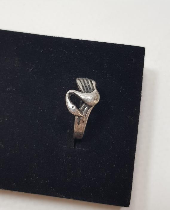 KUĞU FORMLU GÜMÜŞ YÜZÜK