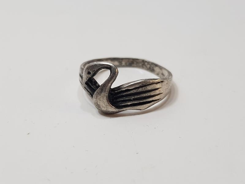 KUĞU FORMLU GÜMÜŞ YÜZÜK