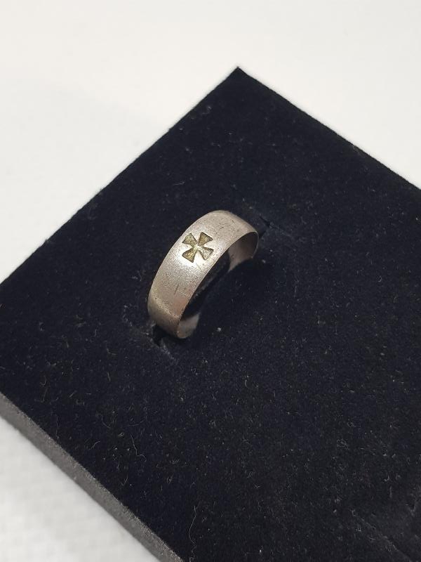 1. DÜNYA SAVAŞI HAÇ RESİMLİ GÜMÜŞ SUBAY YÜZÜĞÜ