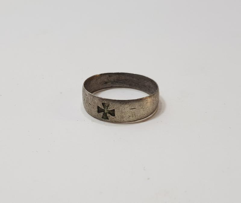 1. DÜNYA SAVAŞI HAÇ RESİMLİ GÜMÜŞ SUBAY YÜZÜĞÜ