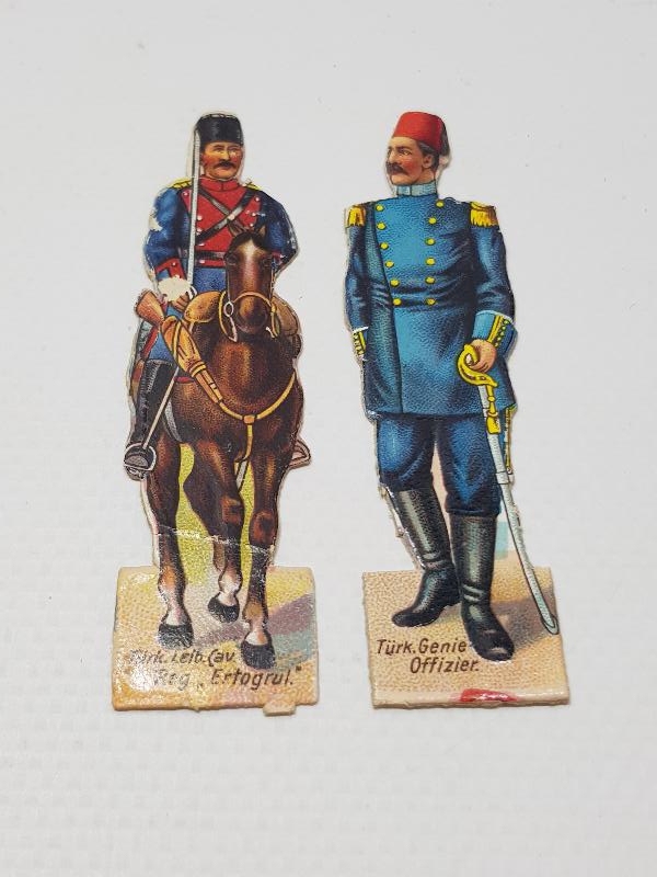 1. DÜNYA SAVAŞI DÖNEMİ ÇOK NADİR OSMANLI ERTUĞRUL ALAYI SÜVARİSİ VE MUHAFIZ ALAYI SUBAYI KARTON OYUNCAK ASKERLER