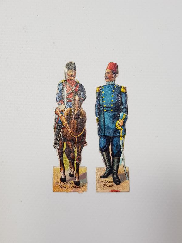 1. DÜNYA SAVAŞI DÖNEMİ ÇOK NADİR OSMANLI ERTUĞRUL ALAYI SÜVARİSİ VE MUHAFIZ ALAYI SUBAYI KARTON OYUNCAK ASKERLER