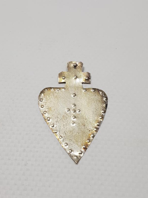 OSMANLI DÖNEMİ RUM İŞİ GÜMÜŞ KALP VE HAÇ FORMLU ADAKLIK