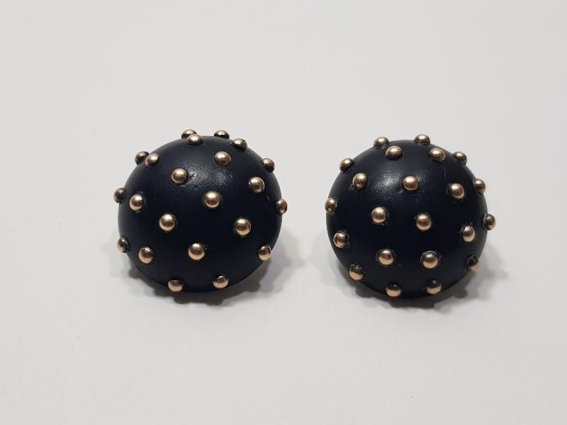 ANTİKA ALTIN NOKTALARLA BEZELİ OLTU TAŞLI KÜPE