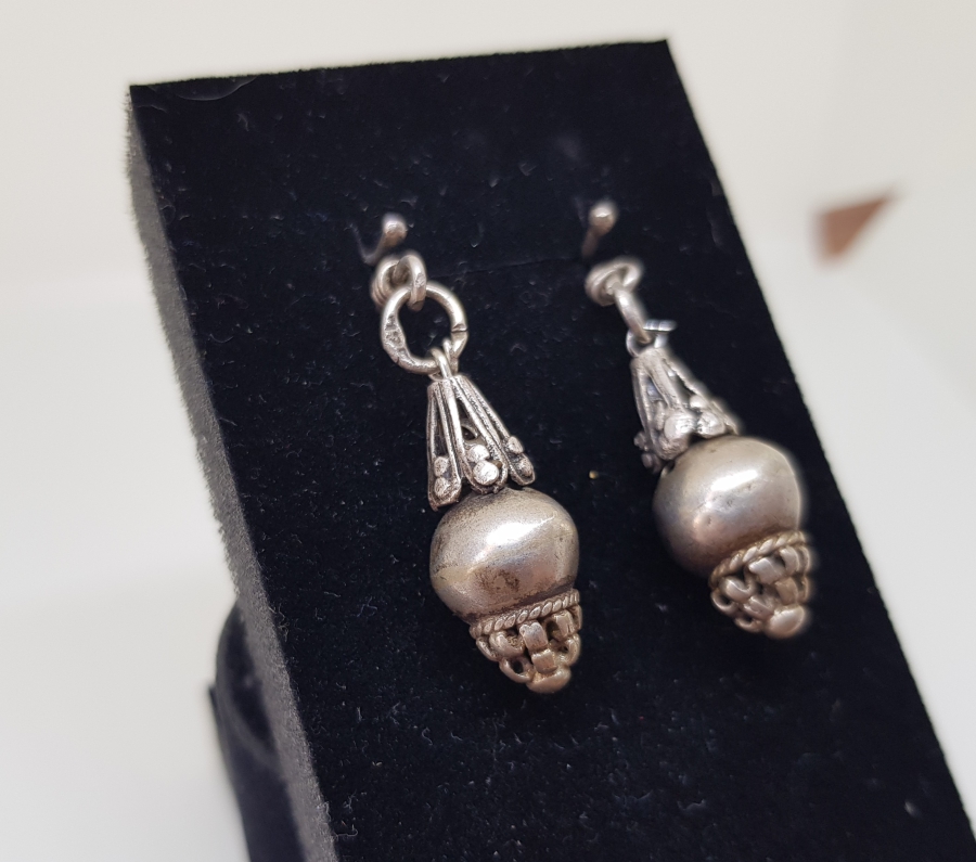 NADİR FORMDA OSMANLI DÖNEMİ GÜMÜŞ KÜPE