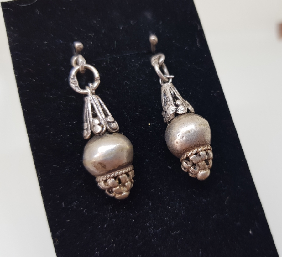 NADİR FORMDA OSMANLI DÖNEMİ GÜMÜŞ KÜPE