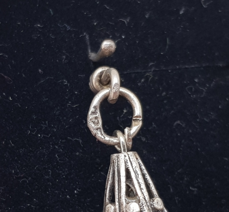 NADİR FORMDA OSMANLI DÖNEMİ GÜMÜŞ KÜPE