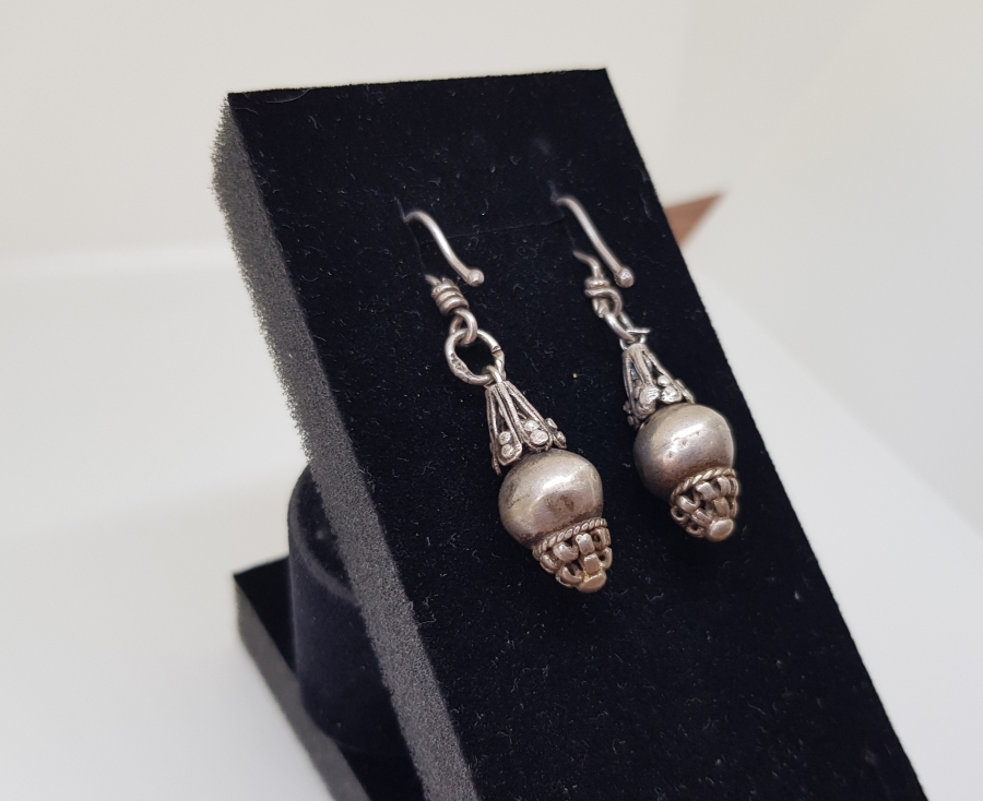 NADİR FORMDA OSMANLI DÖNEMİ GÜMÜŞ KÜPE