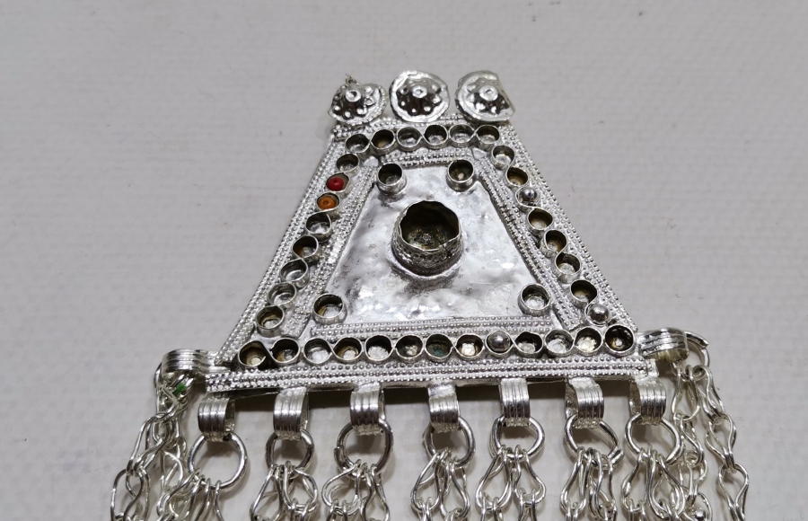 BÜYÜK BOY ANTİKA TÜRKMEN İŞİ FES SÜSÜ