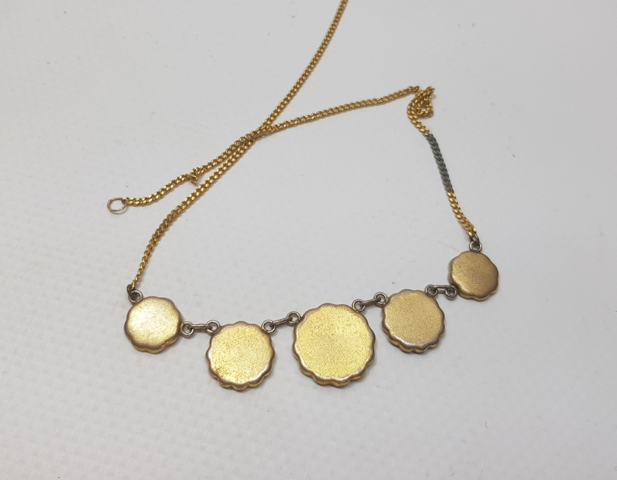 ÜZERİ GÜMÜŞ VE ALTIN EZME İŞÇİLİKLİ UZAK DOĞU YAPIMI ANTİKA KOLYE UCU