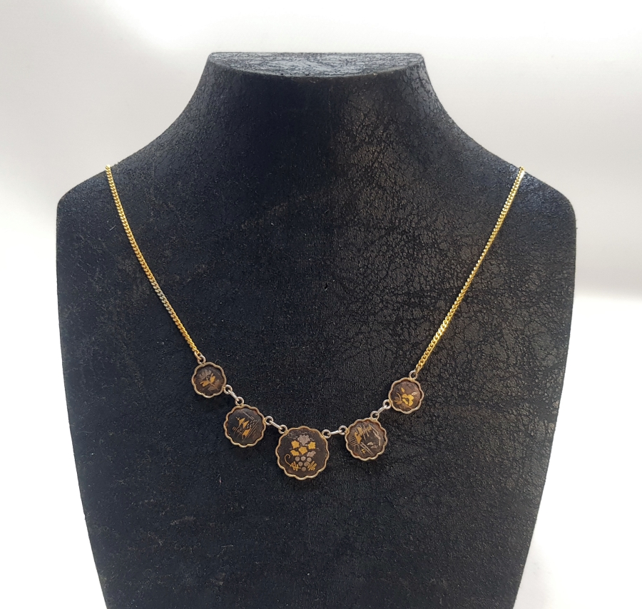 ÜZERİ GÜMÜŞ VE ALTIN EZME İŞÇİLİKLİ UZAK DOĞU YAPIMI ANTİKA KOLYE UCU