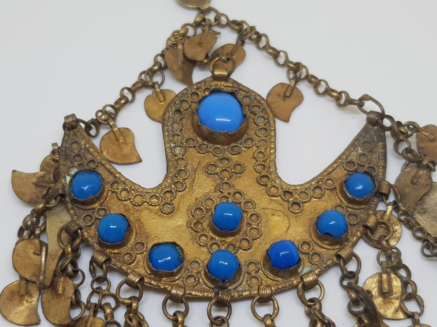 OSMANLI DÖNEMİ GÜHERZE İŞÇİLİKLİ VE ALTIN VERMEYLİ NADİR FORMDA EKSİKSİZ FES SÜSÜ