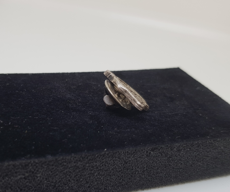 İŞBANKASININ KURULUŞUNUN 75. YILI ANISINA YAPTIRILMIŞ GÜMÜŞ ROZET