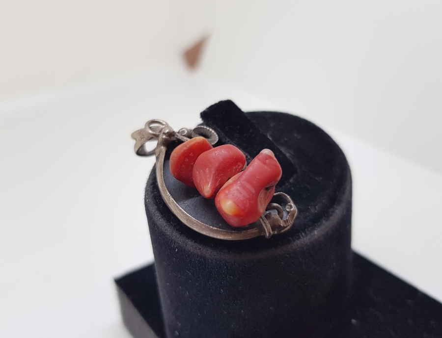 ÜZERİ MERCANLI ÖZEL YAPIM KOLYE UCU