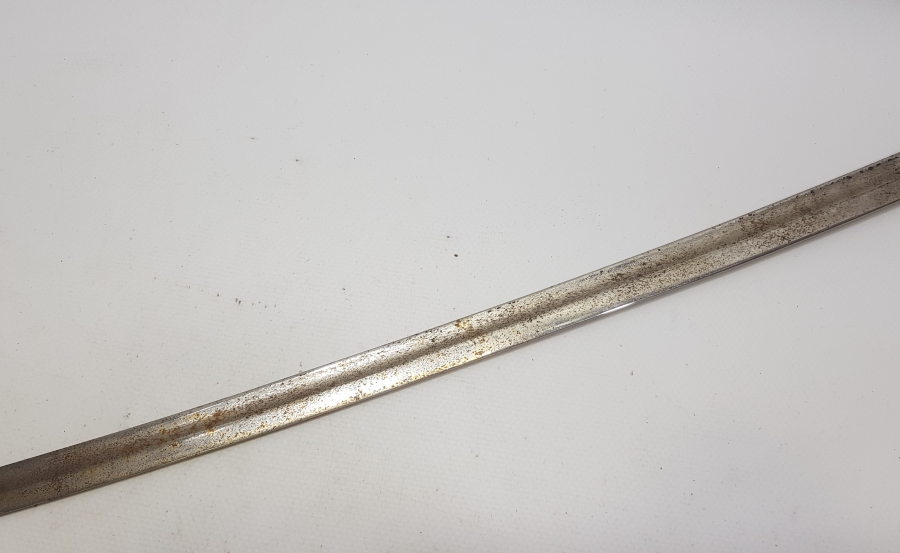 CUMHURİYET BAŞLARI BOYNUZ SAPLI VE KARTAL FİGÜRLÜ HAVACI SUBAY KILICI