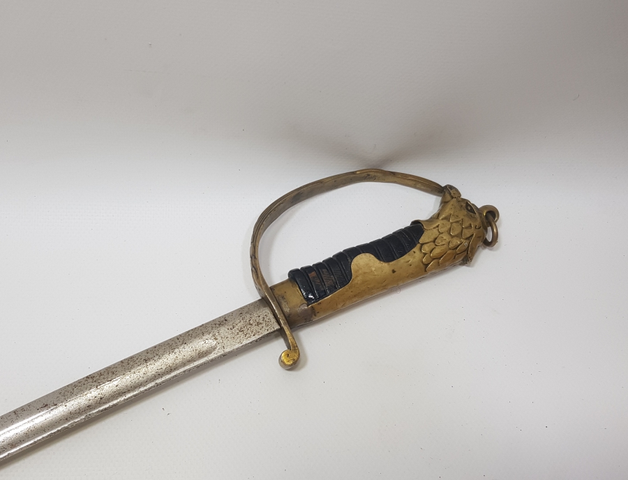 CUMHURİYET BAŞLARI BOYNUZ SAPLI VE KARTAL FİGÜRLÜ HAVACI SUBAY KILICI