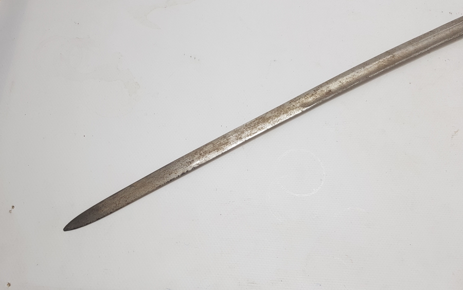 CUMHURİYET BAŞLARI BOYNUZ SAPLI VE KARTAL FİGÜRLÜ HAVACI SUBAY KILICI