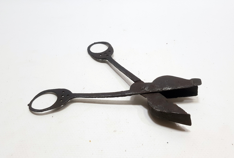 1800 BAŞLARI OSMANLI DÖNEMİ NADİR FORMDA EL YAPIMI MUM SÖNDÜRME MAKASI