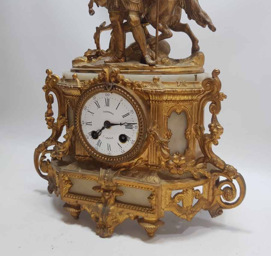 1850LERDEN BAŞLARI BÜYÜK BOY ŞÖMİNE SAATİ