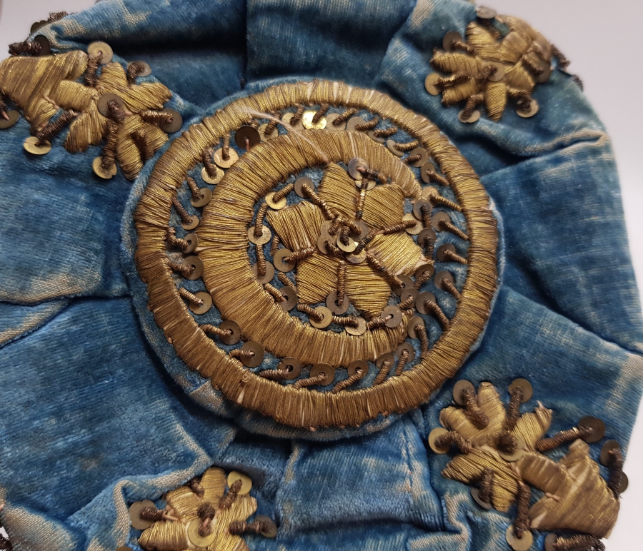 ÜZERİ OSMANLICA YAZILI VE AY YILDIZLI OSMANLI DÖNEMİ BOSNA İŞİ ÇOK NADİR GELİN FESİ