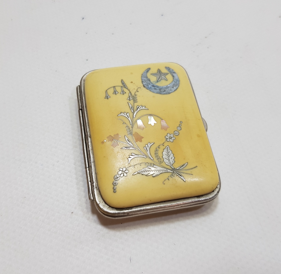 GÜMÜŞ VE SEDEF ÇAKMA İŞÇİLİKLİ OSMANLI DÖNEMİ AY YILDIZLI BAKALİT CÜZDAN