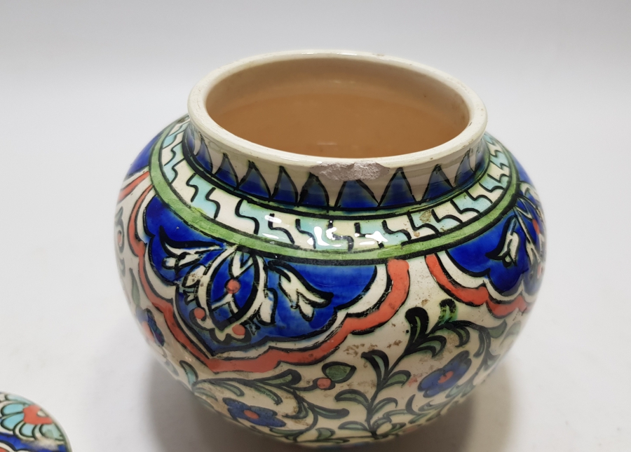 KÜTAHYA İŞİ EL BOYAMA SANATÇI İMZALI KAPAKLI ANTİKA KAVANOZ