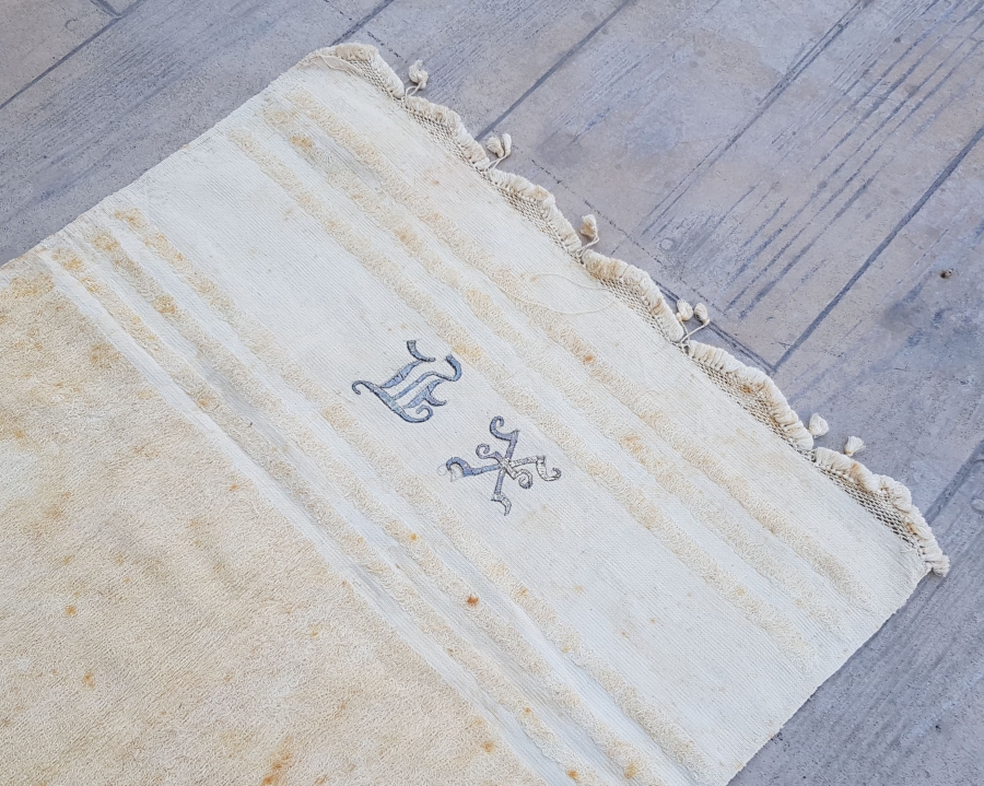 GÜMÜŞ TELKIRMA İŞÇİLİKLİ VE İNSİYALLİ OSMANLI DÖNEMİ RUM İŞİ YAĞLIK