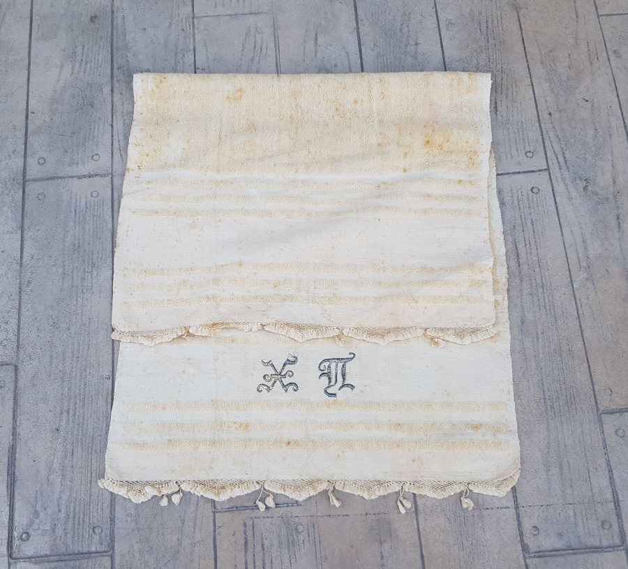 GÜMÜŞ TELKIRMA İŞÇİLİKLİ VE İNSİYALLİ OSMANLI DÖNEMİ RUM İŞİ YAĞLIK