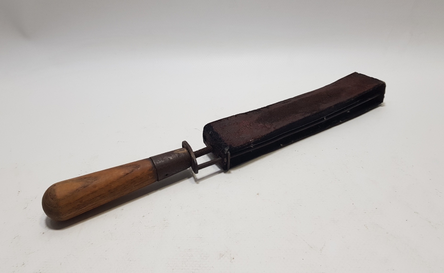 OSMANLI DÖNEMİ SEYYAR BERBER USTURA BİLEYİ