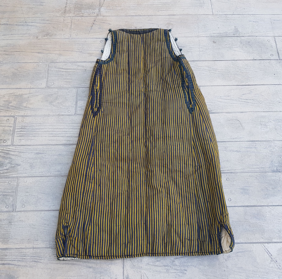 YAKA KISMI GÜMÜŞ SIRMA İŞÇİLİKLİ ANTEP YÖRESİ ÇOK NADİR YÖRÜK İŞİ ÜÇ ETEK