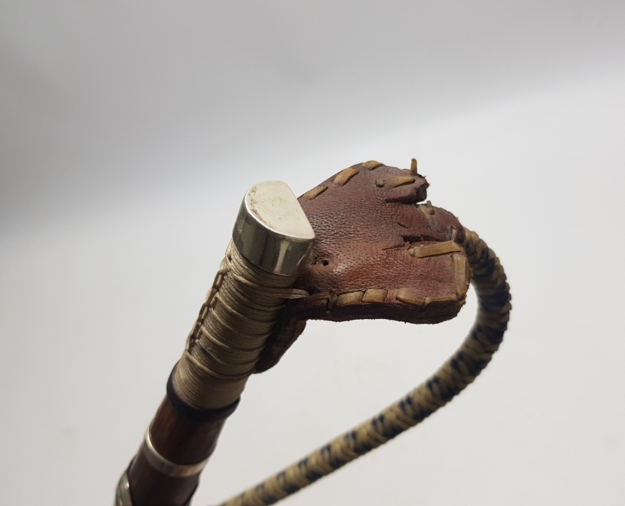 TÜRKMEN İŞİ ANTİKA AT KAMÇISI