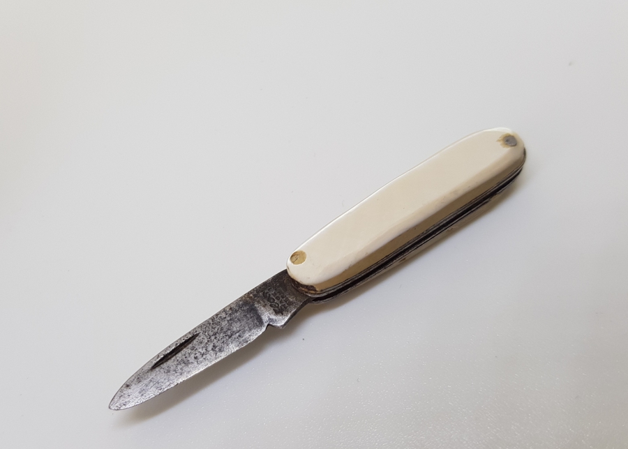 ANTİKA ALMAN YAPIMI SEDEF SAPLI MİNİ ÇAKI