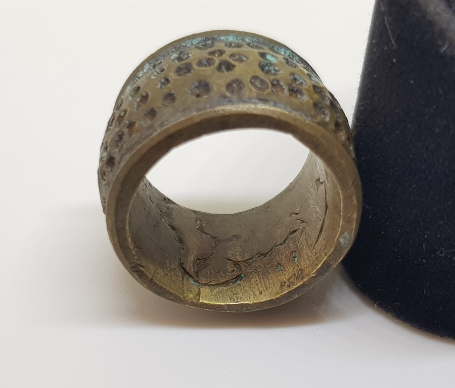 İÇİNDE OSMANLICA YA İDRİS YAZILI OSMANLI DÖNEMİ BÜYÜK BOY BRONZ TERZİ YÜKSÜĞÜ