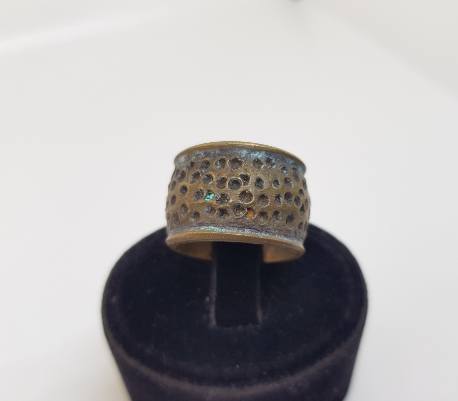 İÇİNDE OSMANLICA YA İDRİS YAZILI OSMANLI DÖNEMİ BÜYÜK BOY BRONZ TERZİ YÜKSÜĞÜ