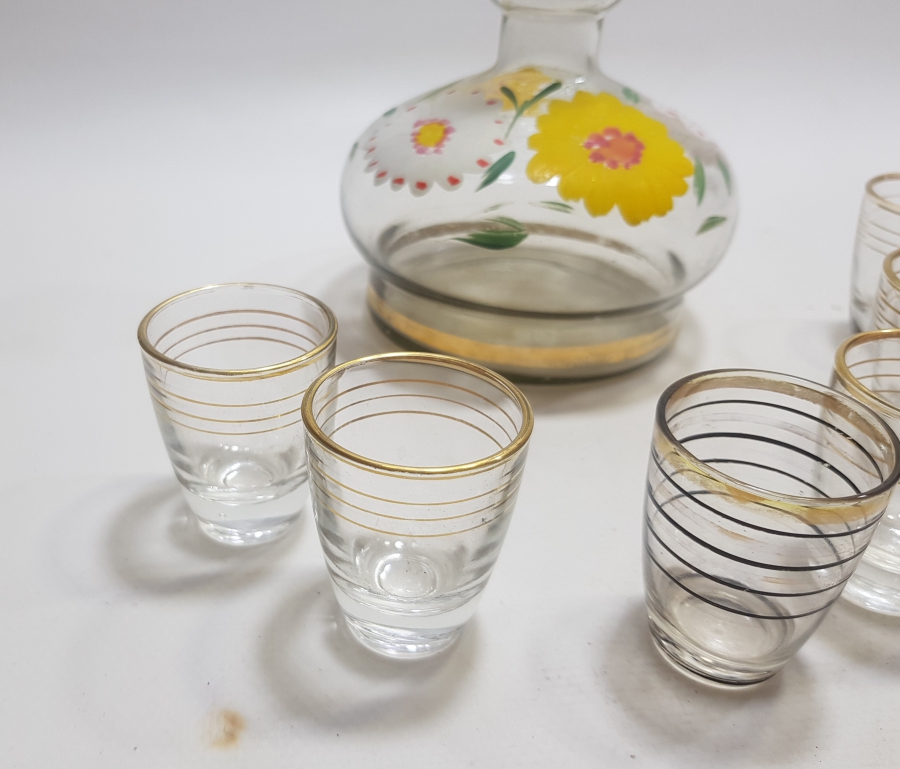 ALTIN VARAKLI VE EL BOYAMA ANTİKA CAM LİKÖR TAKIMI