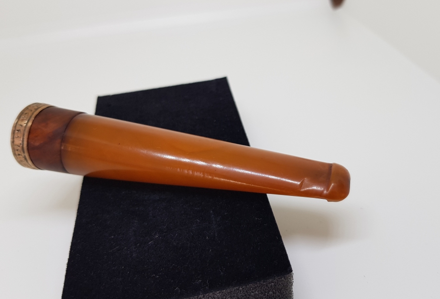 OSMANLI DÖNEMİ ALTIN UÇLU SIKMA KEHRİBAR SİGARA AĞIZLIĞI