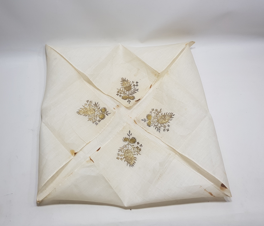 GÜMÜŞ SIRMA VE TELKARİ İŞÇİLİKLİ OSMANLI DÖNEMİ İŞLEMELİ ÇEVRE