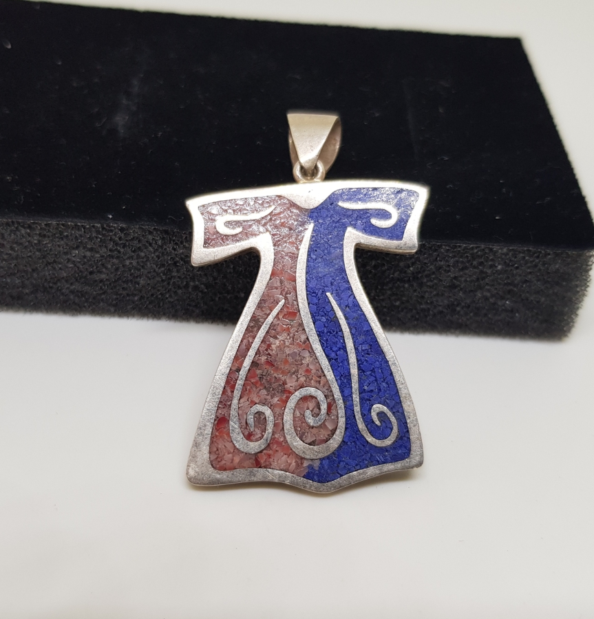 KAFTAN FORMUNDA YAPILMIŞ MİNE İŞÇİLİKLİ GÜMÜŞ KOLYE UCU