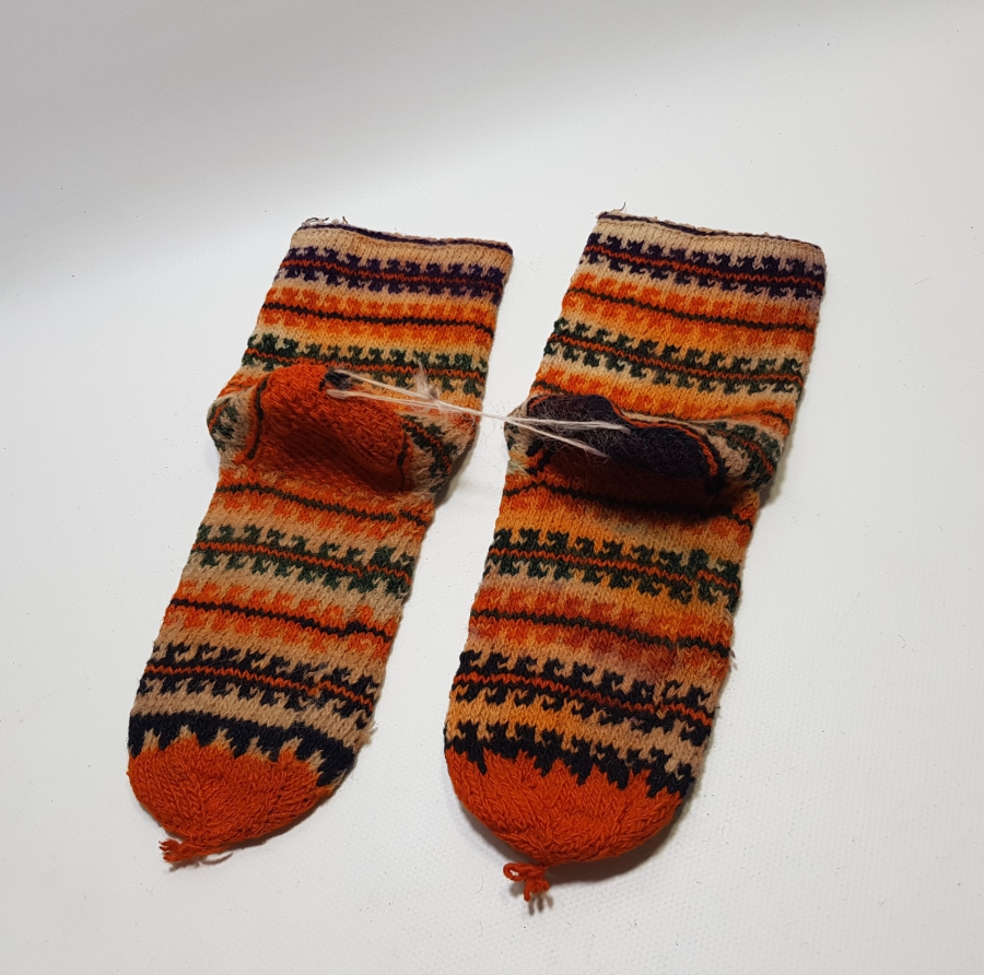 YÖRÜK İŞİ EL ÖRME ANTİKA ÇORAP