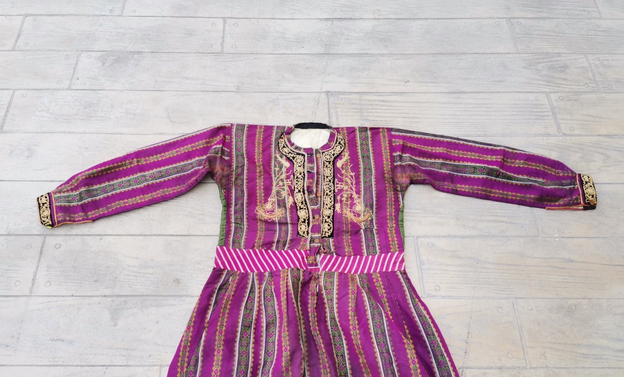 OSMANLI DÖNEMİ HEREKE İŞİ YÜKSEK KONDİSYONDA İPEK GELİNLİK