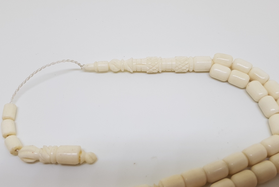 İMAMESİ DERVİŞ SİKKESİ FORMUNDA YAPILMIŞ 33LÜ KEMİK TESPİH