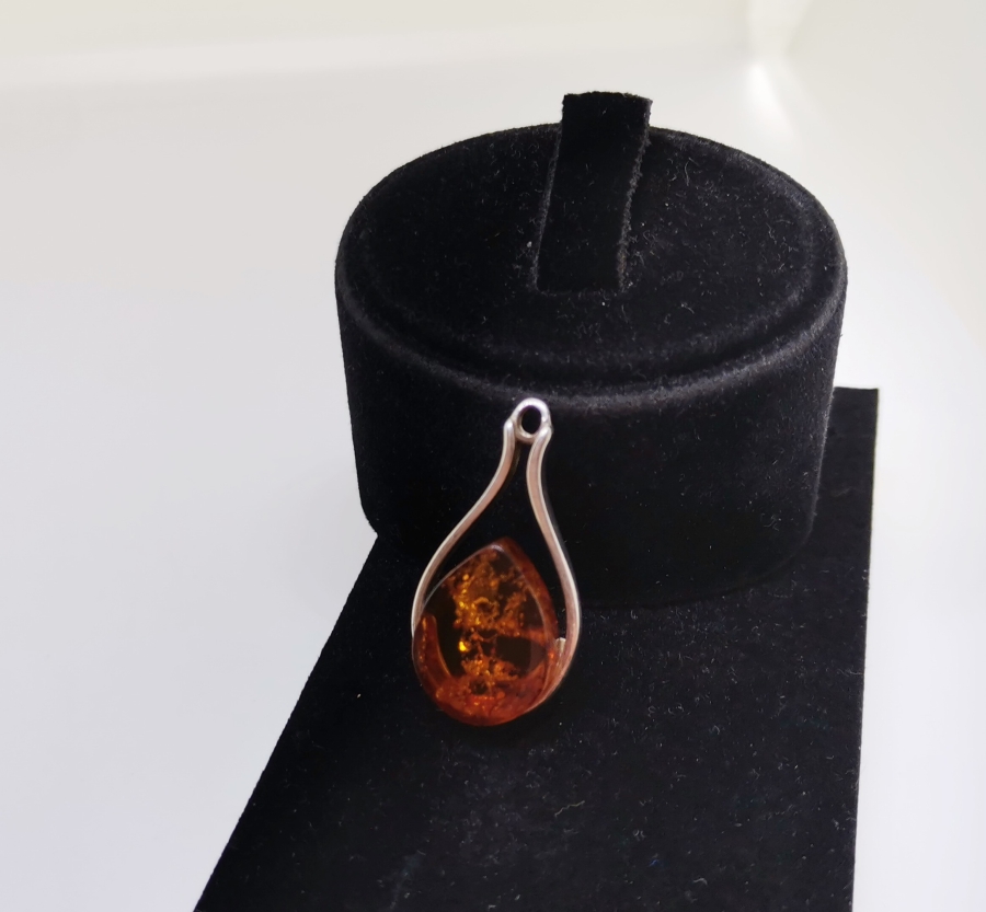 ÖZEL YAPIM DAMLA KEHRİBAR KOLYE UCU