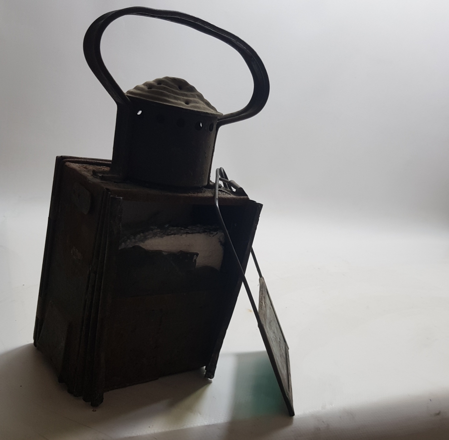 OSMANLI DÖNEMİ HALİYLE KONDİSYONDA TREN İŞARET LAMBASI