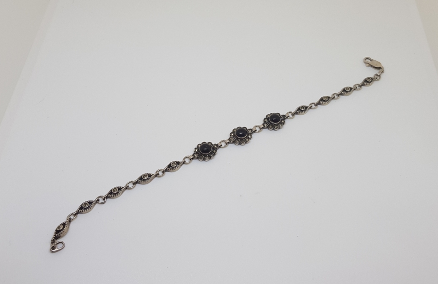 AKİK VE MARGAZİT TAŞLI GÜMÜŞ BİLEKLİK