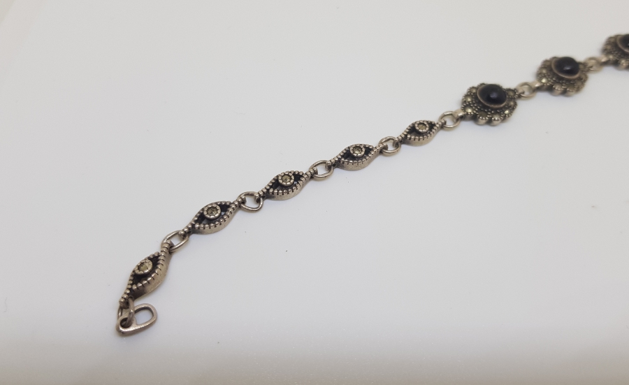 AKİK VE MARGAZİT TAŞLI GÜMÜŞ BİLEKLİK