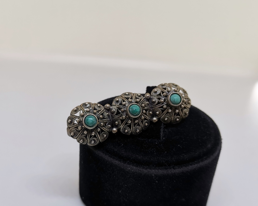 TURKUAZ TAŞLI OSMANLI PARÇALARDAN DİZAYN EDİLMİŞ GÜMÜŞ BROŞ