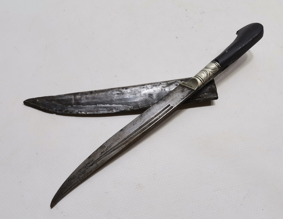 ORİJİNAL KININDA OSMANLI DÖNEMİ SÜRMENE İŞİ BOYNUZ SAPLI VE SAVAT İŞÇİLİKLİ KAMA