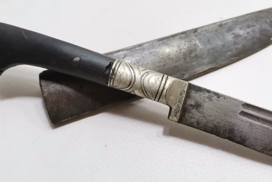 ORİJİNAL KININDA OSMANLI DÖNEMİ SÜRMENE İŞİ BOYNUZ SAPLI VE SAVAT İŞÇİLİKLİ KAMA