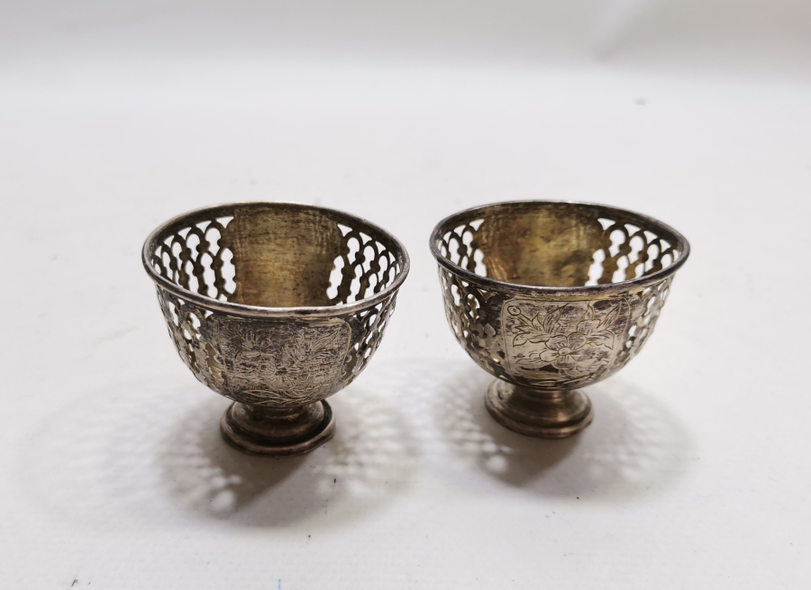 TESTERE VE KALEM İŞÇİLİKLİ OSMANLI DÖNEMİ TUĞRALI GÜMÜŞ ÇİFT FİNCAN ZARFI