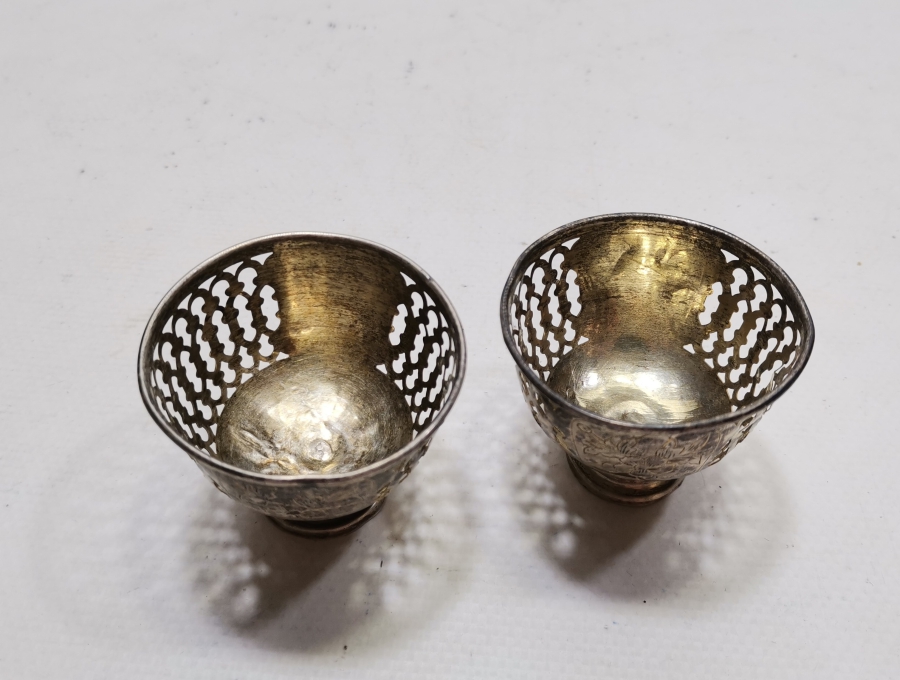 TESTERE VE KALEM İŞÇİLİKLİ OSMANLI DÖNEMİ TUĞRALI GÜMÜŞ ÇİFT FİNCAN ZARFI